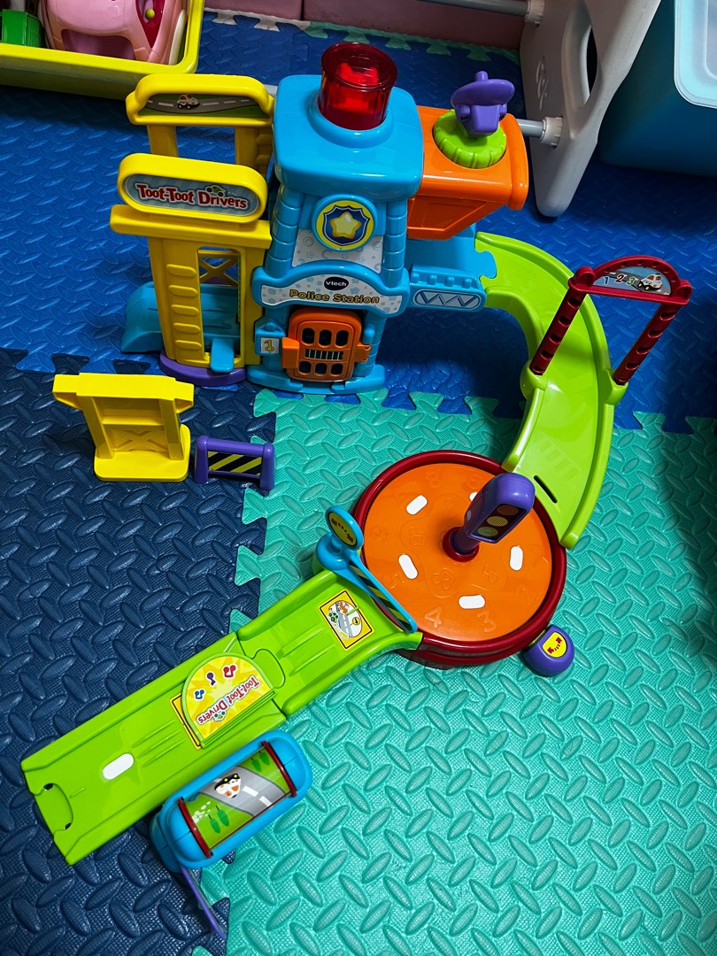Vtech Police Station, 兒童＆孕婦用品, 嬰兒玩具 - Carousell