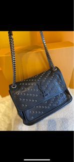 💥AUTHENTIC YSL SAINT LAURENT NIKI MEDIUM CROSSBODY BAG, Luxury, Bags &  Wallets on Carousell