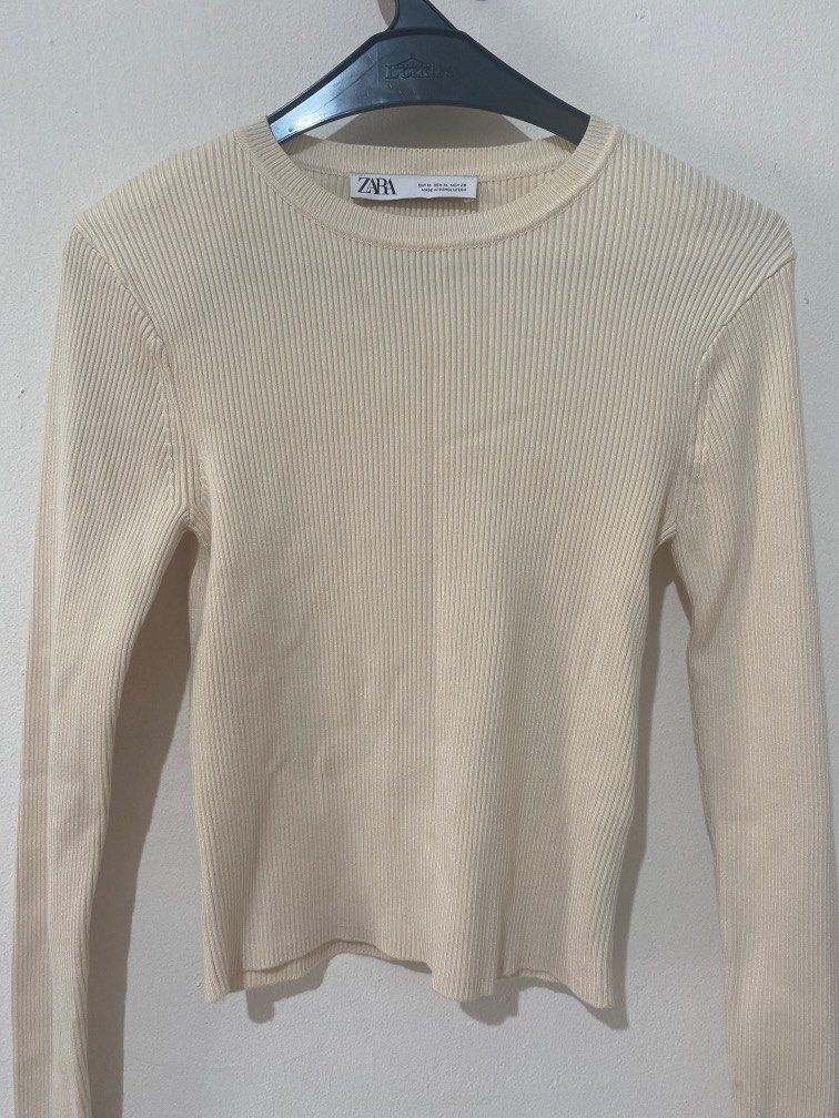 Zara knit sweater with shoulder outlet pads