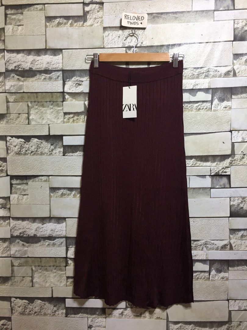 Zara Ribbed Skirt, Women's Fashion, Bottoms, Skirts on Carousell