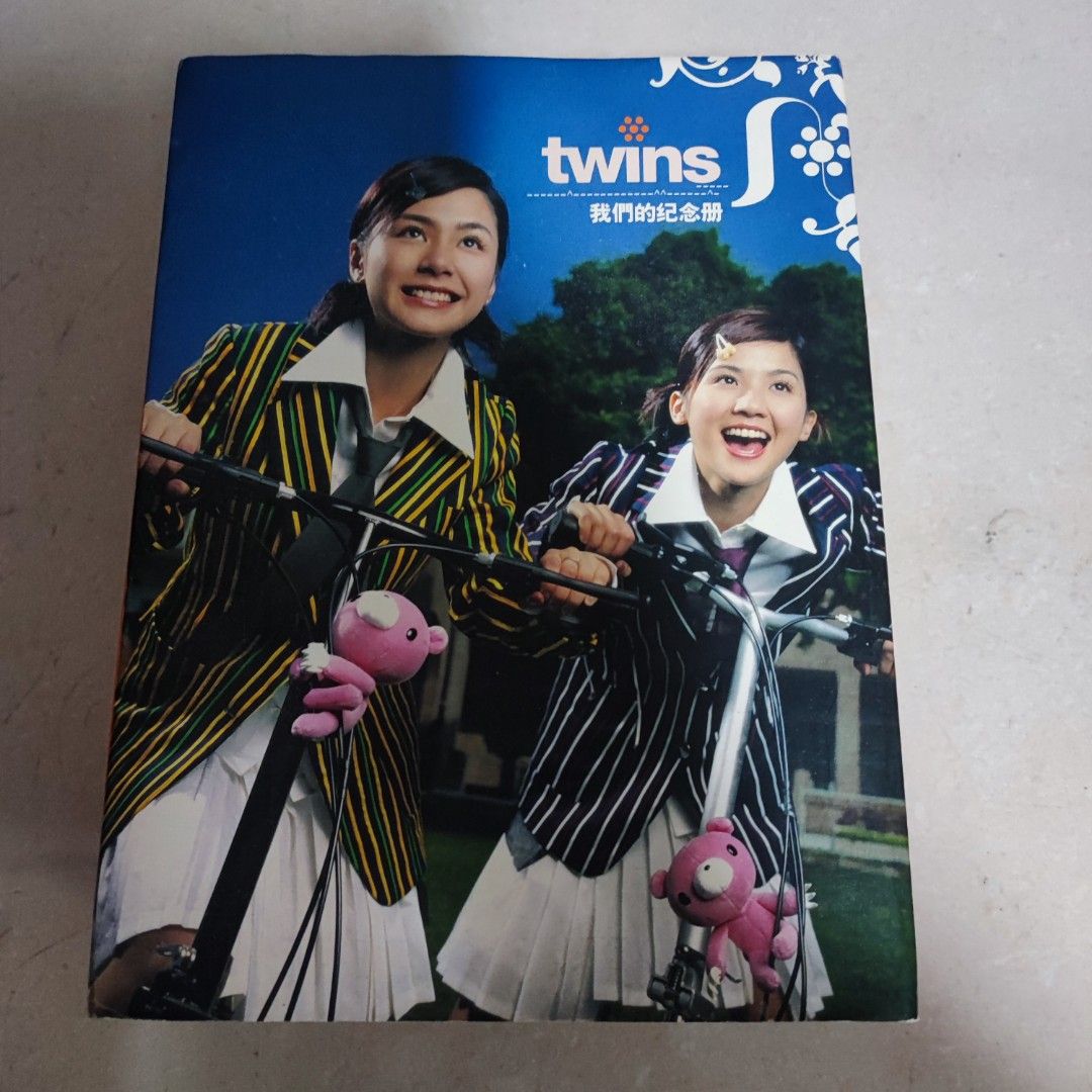 95％new 罕有精裝紙盒版Twins 我們的紀念冊專輯CD+VCD / 2003年＃罕有