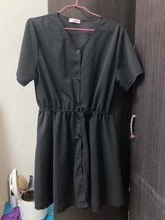 黑色連身裙