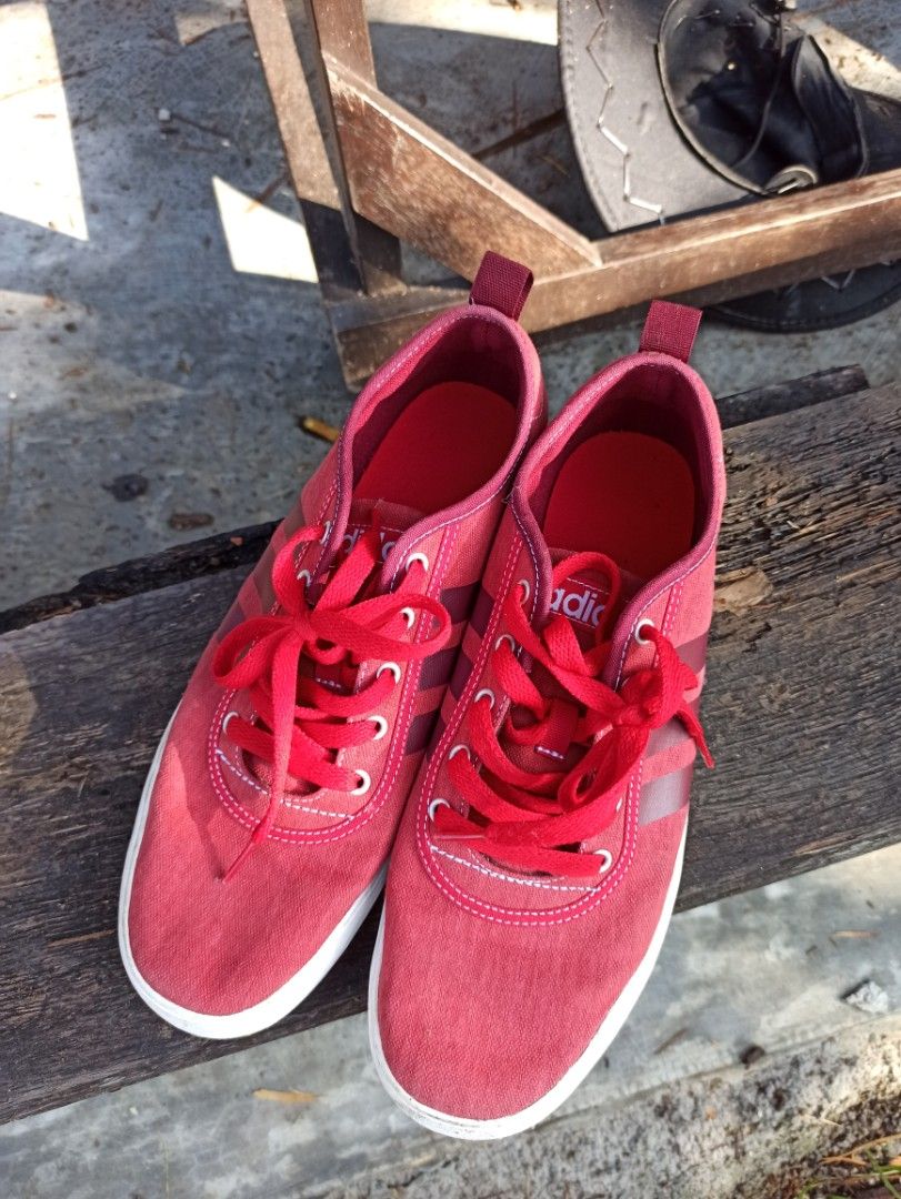 Adidas neo red