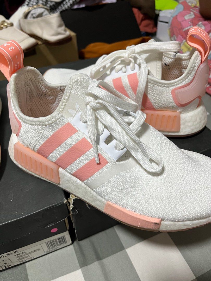 nmd r1 pink and white