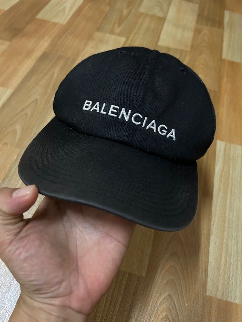 Balenciaga shop cap ss17