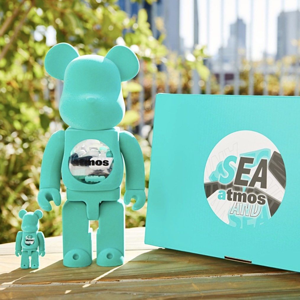 Bearbrick atmos x Wind And Sea, 興趣及遊戲, 玩具& 遊戲類- Carousell