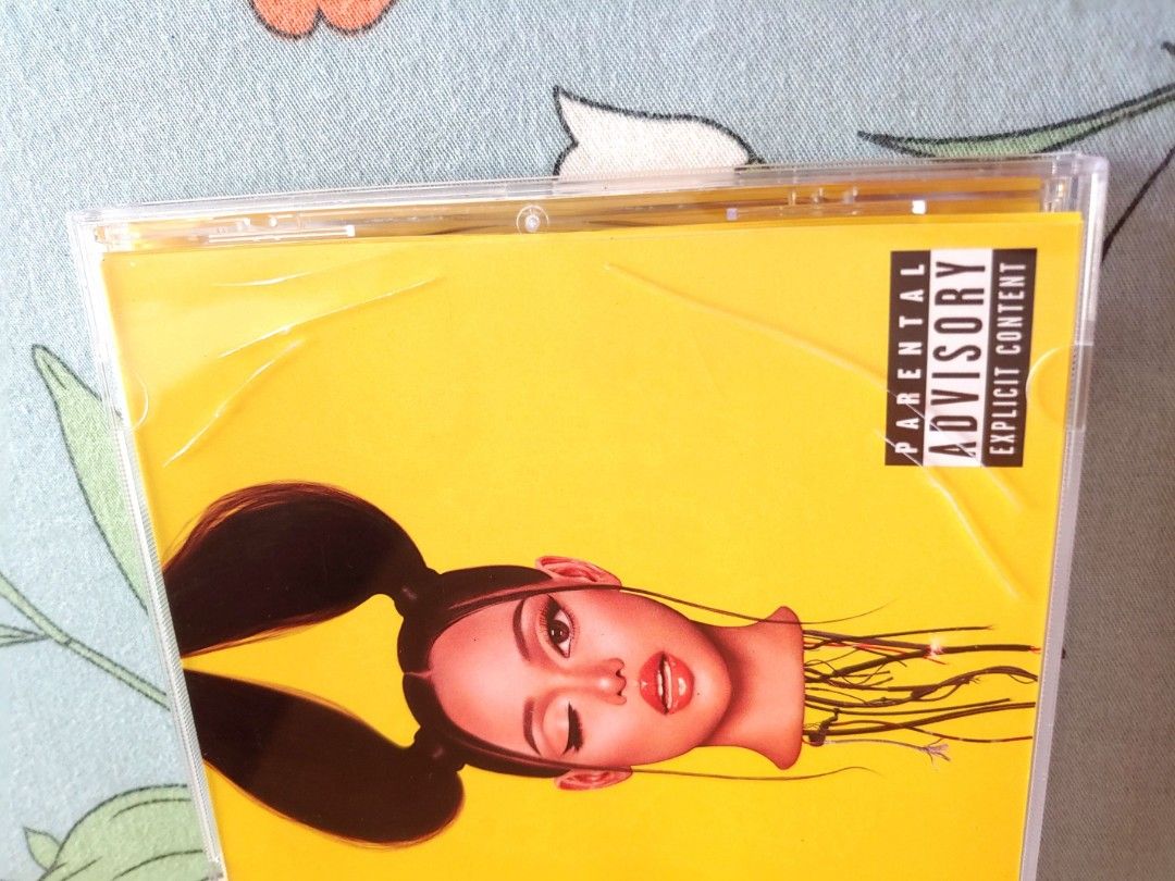 Bella Poarch Lanza El Ep Dolls Comparte El Video De L vrogue.co