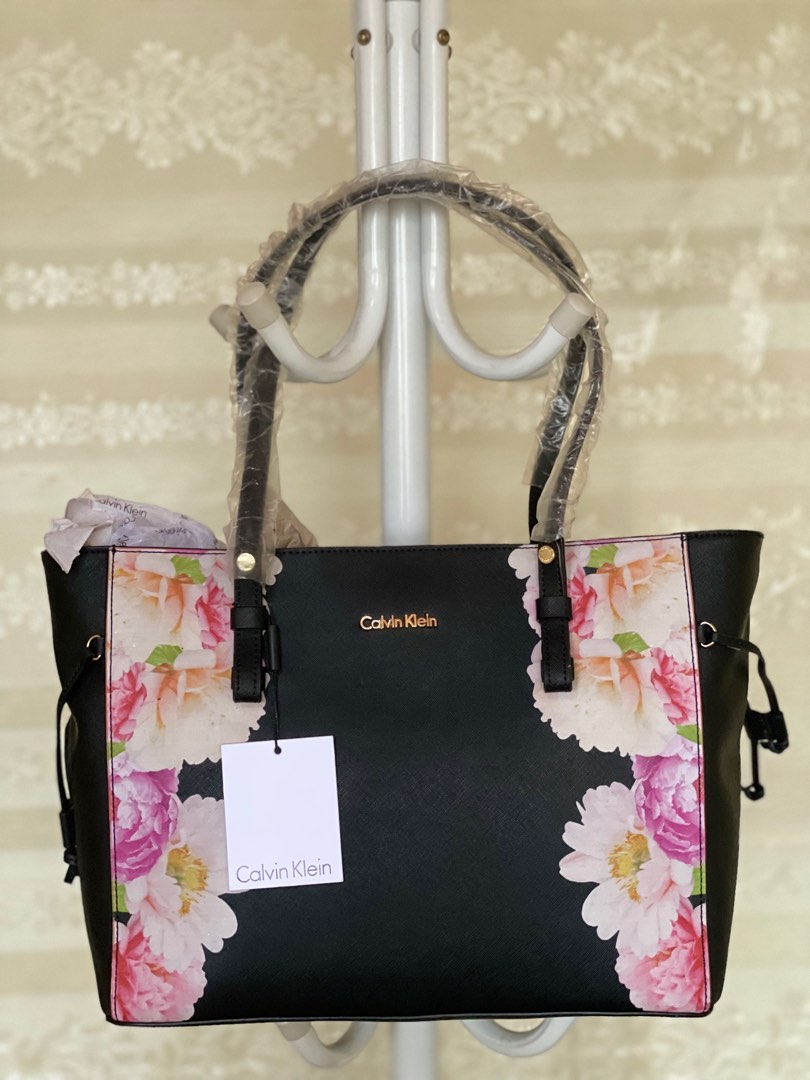 Calvin klein flower purse deals