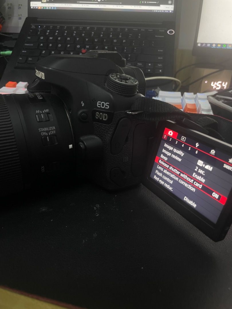 Canon EOS 80D Flip Screen, Photography, Cameras on Carousell