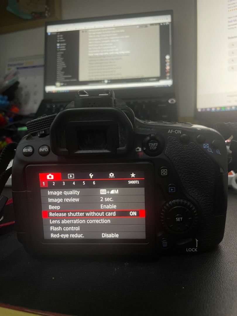 Canon EOS 80D Flip Screen, Photography, Cameras on Carousell