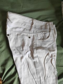 Celana jeans putih