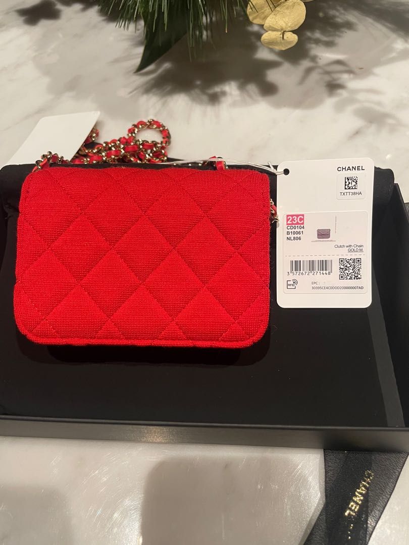 Chanel mini Wallet on Chain BNIB 2022 X’mas limited edition, Luxury