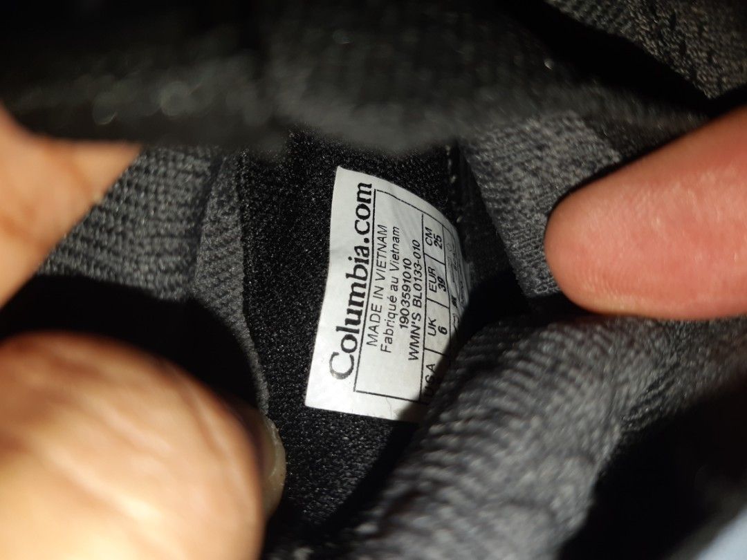 COLOMBIA W FACET 45 size 39, Fesyen Pria, Sepatu , Sneakers ...