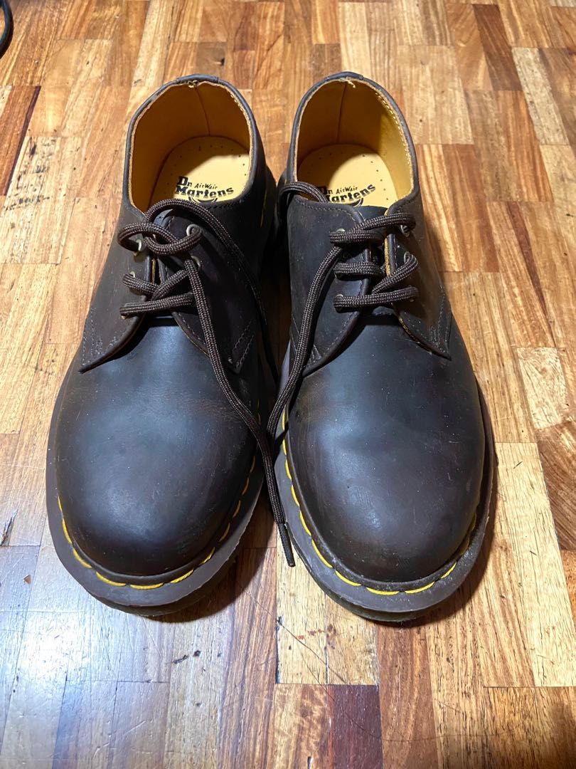 Dr Martens 1461 Crazy Horse (Category: Flats & Sandals) located in Paranaque City. Submitted by ctchuchi (Listing ID 1205155781, Image 1). Description: Used only 3 times in short errands, still good as new, no heel drags. Bought from Dr Martens international website. My dad threw out the box accidentally. Can send more pics or videos. Price negotiable. Rfs: Unloading shoes and also I think a smaller size would fit me better.