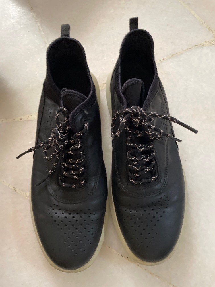 Ecco shoes Women s Fashion Footwear Sneakers on Carousell