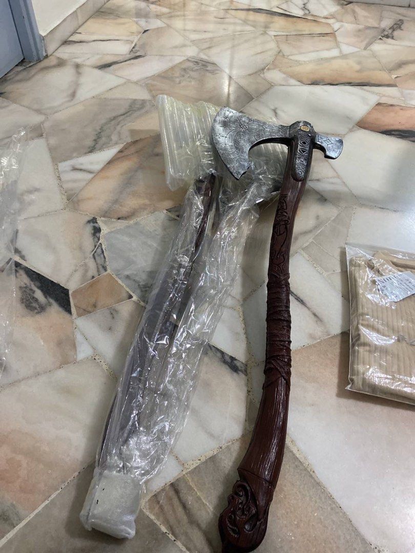 God Of War Ragnarok Kratos Leviathan Axe (Category: Toys & Games) located in Singapore. Submitted by braxmycroft (Listing ID 1199717918, Image 3). Description: visit www.huldra.store for more details Size: 93cm x 33cm Product material: PU foam, similar to rubber safe PU material of the blade and top to ensure no damage package: opp bag perfect for cosplay and display if you’re a big fan of the god of war norse series delivery will take less than 
