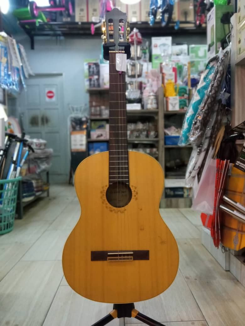 Luthier guitar price cheap