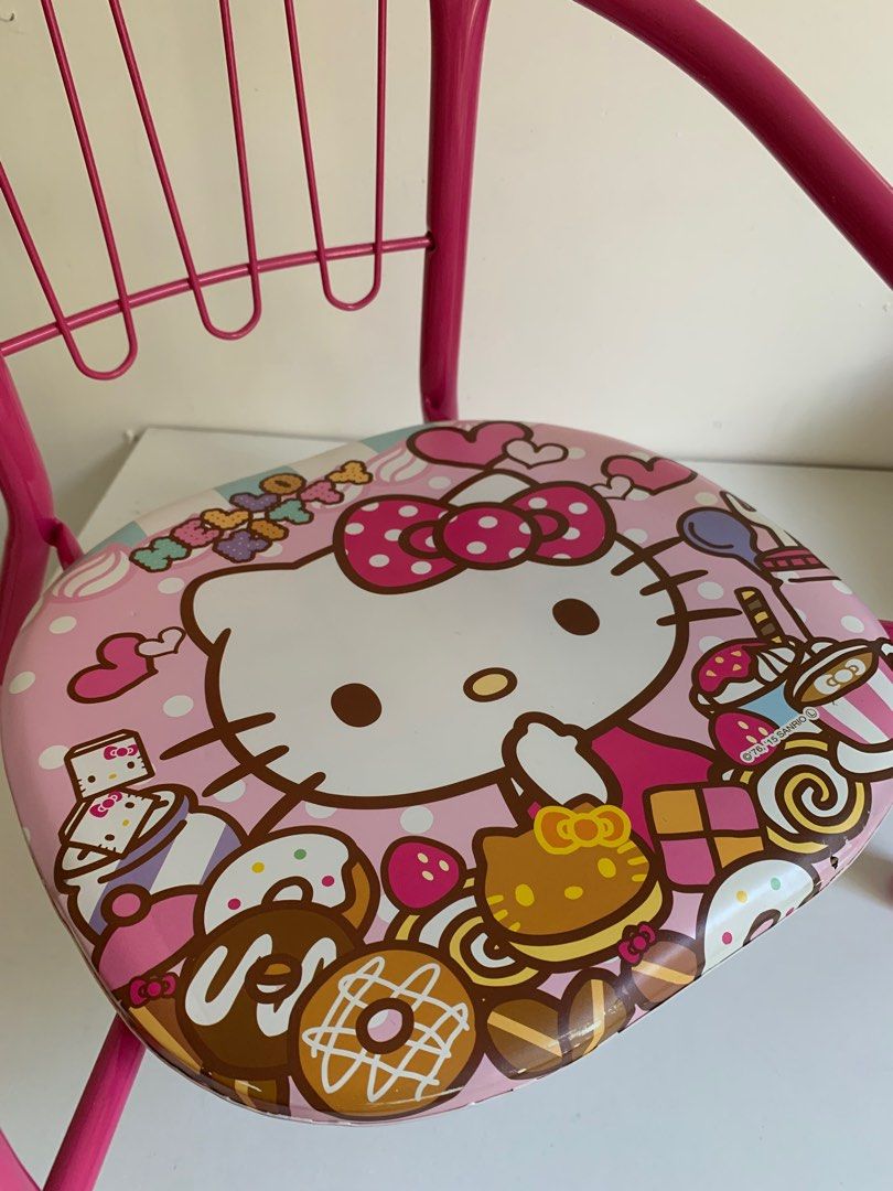Hello Kitty Toddler’s Chair (Category: Kids Tables & Chairs) located in Rodriguez. Submitted by peanutb (Listing ID 1205103910, Image 2). Description: .