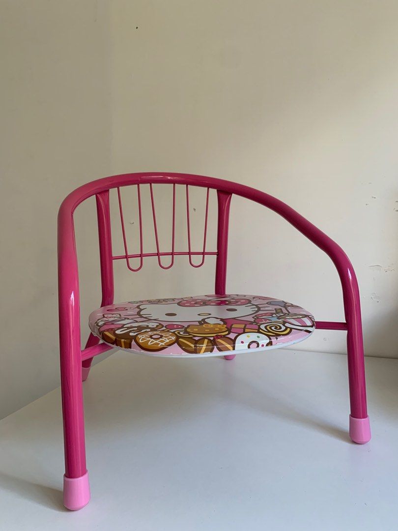 Hello Kitty Toddler’s Chair (Category: Kids Tables & Chairs) located in Rodriguez. Submitted by peanutb (Listing ID 1205103910, Image 1). Description: .