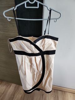 (Category: ) located in . Submitted by liz1701 (Listing ID 1205129946, Image 1). Description: .