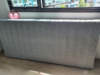 Ikea VESTMARKA
Sprung mattress, 90x200 cm
$99