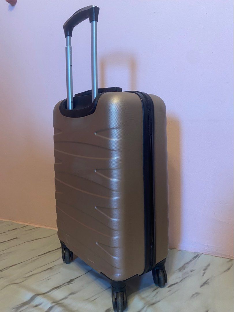 Tesco champagne suitcase clearance