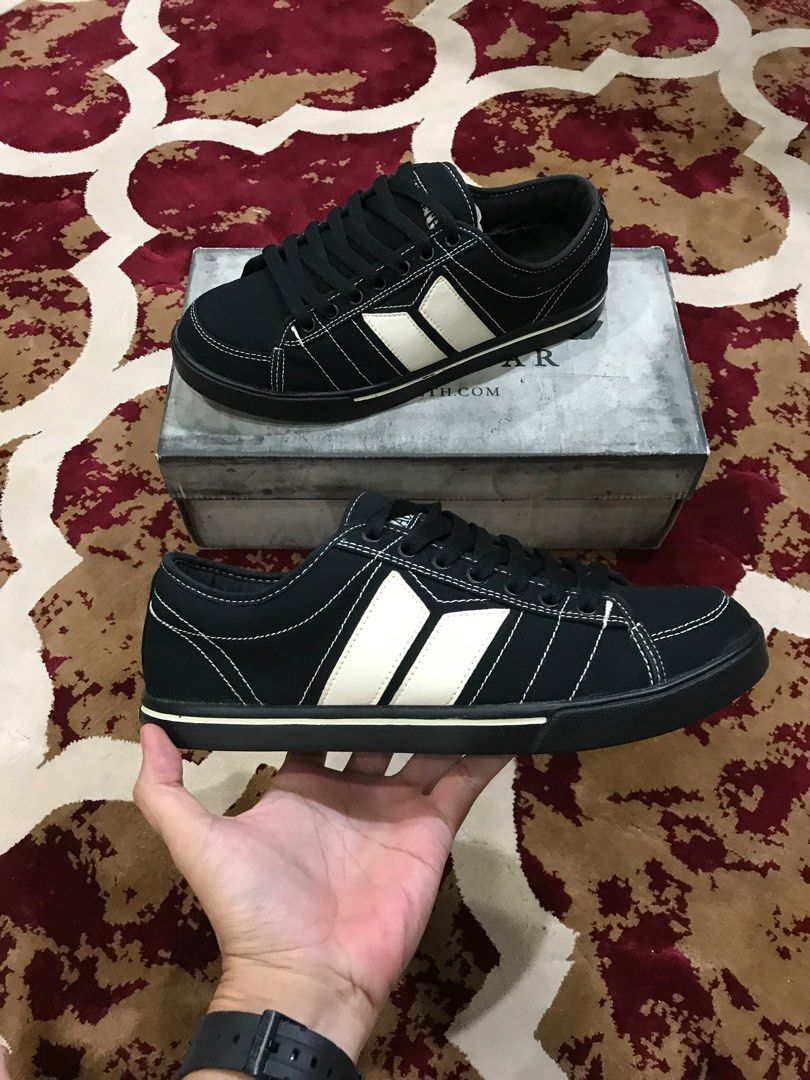 Macbeth manchester clearance black cement