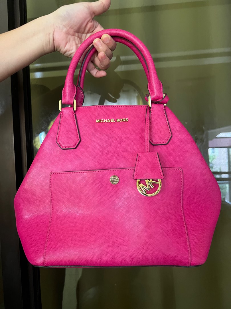 Michael Kors luxury bag Luxury Bags Wallets on Carousell