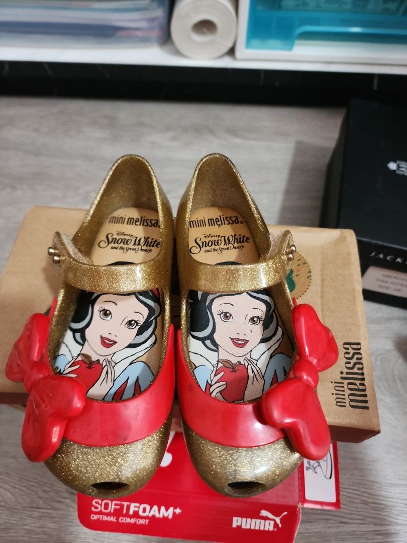 Mini melissa snow white hot sale shoes