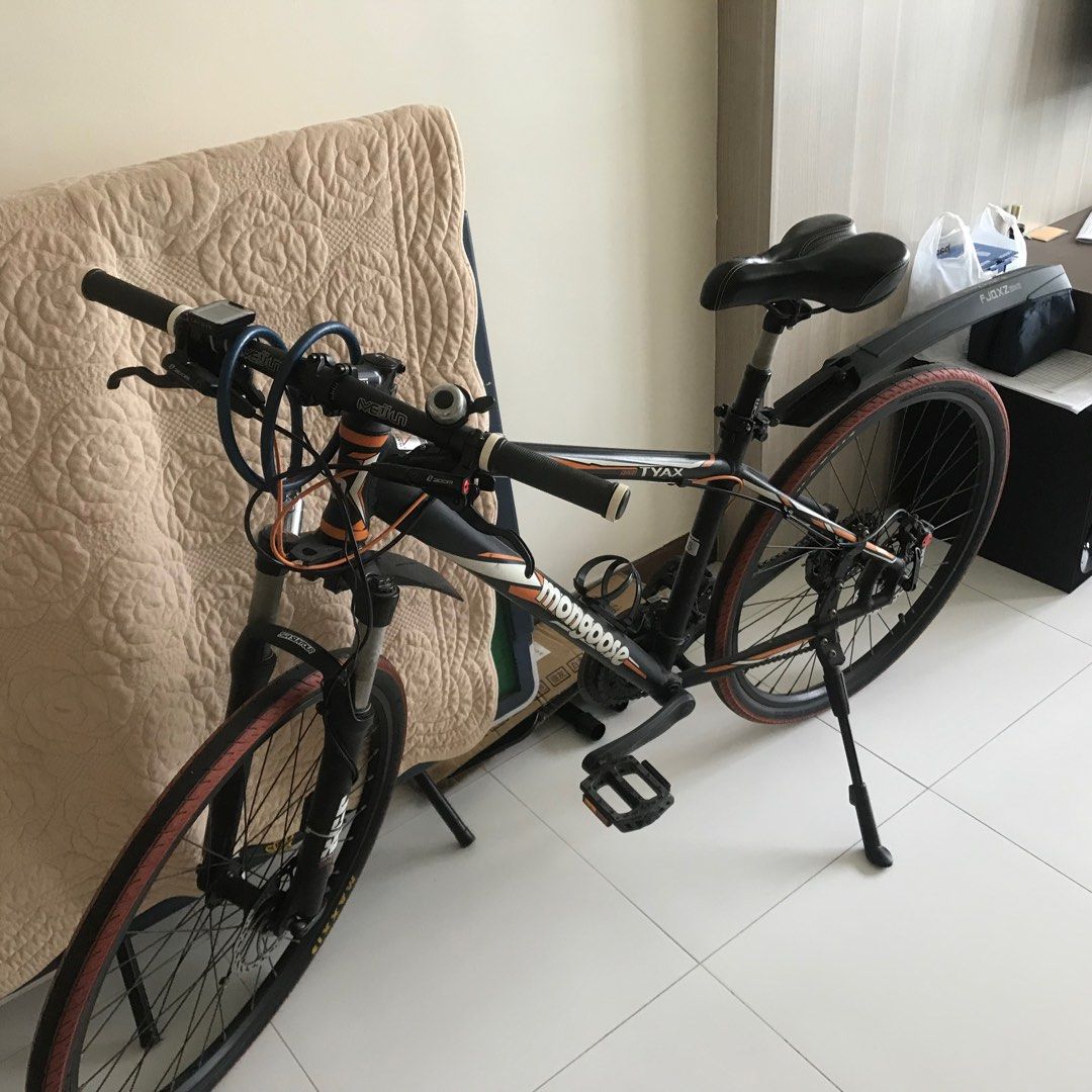 Mongoose tyax expert mountain bike Sports Equipment Bicycles