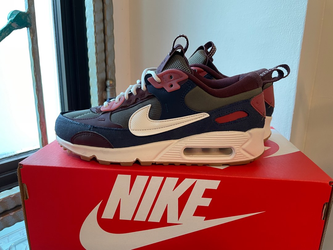 Nike air max Futura Women s Fashion Footwear Sneakers on Carousell