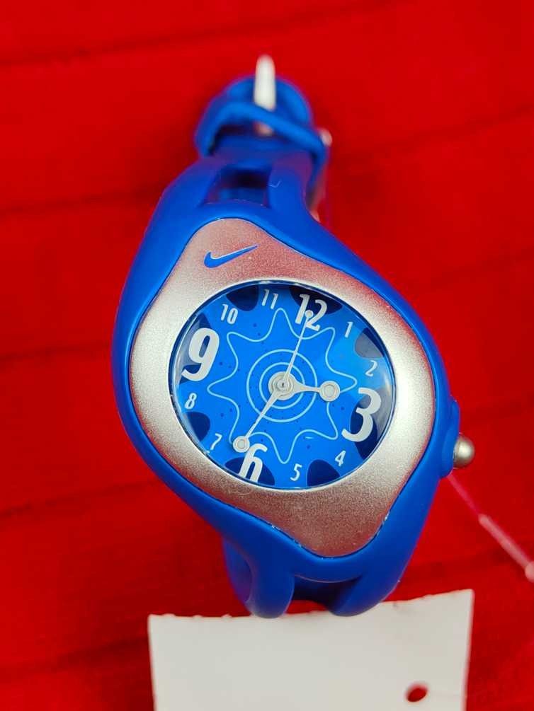 Nike Analog Vintage Sports Watch J017s