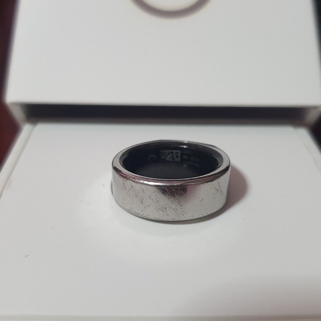 Oura Ring - Heritage Silver Gen 2 US8, Mobile Phones & Gadgets