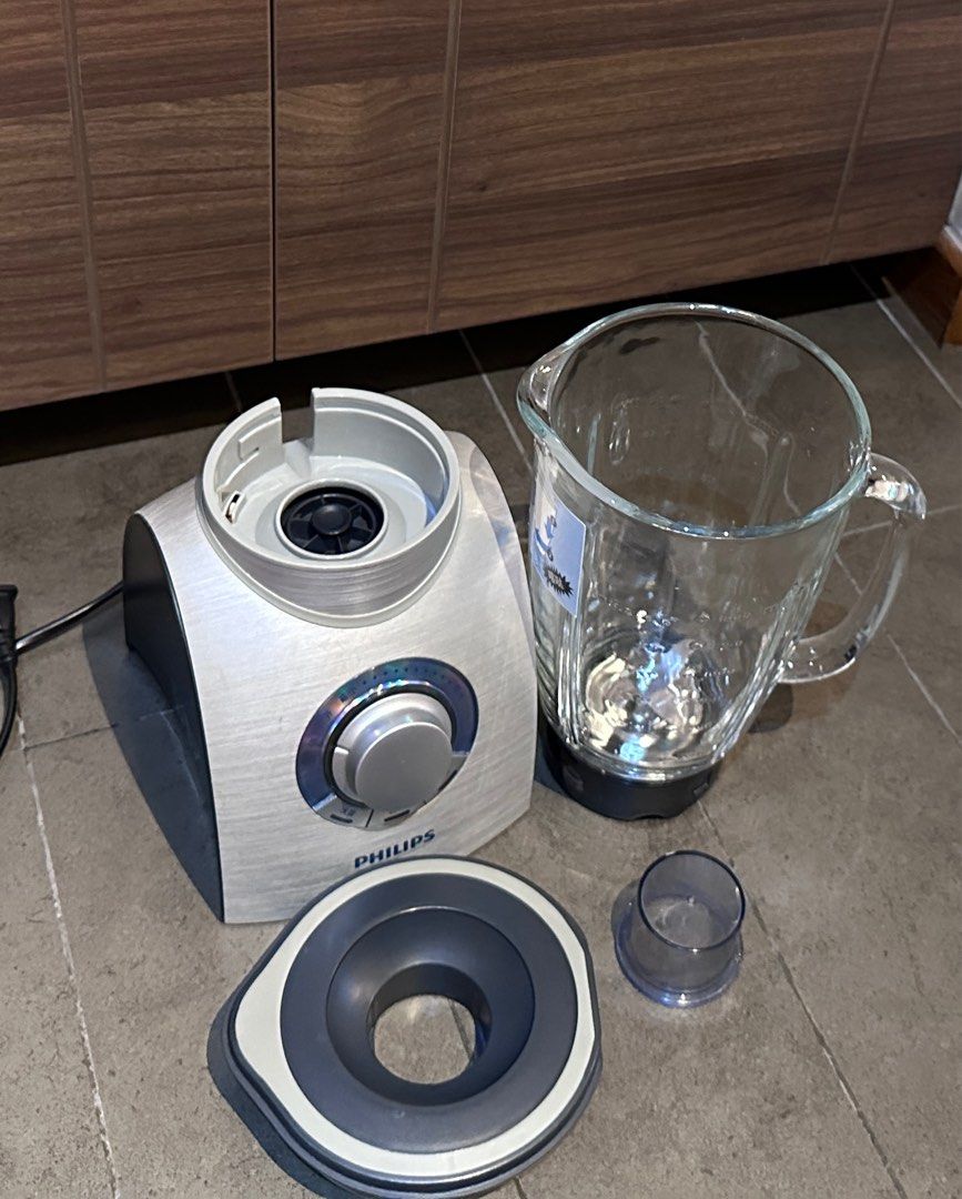 PHILIPS 750W blender suitable for Ice, TV & Home Appliances, Kitchen