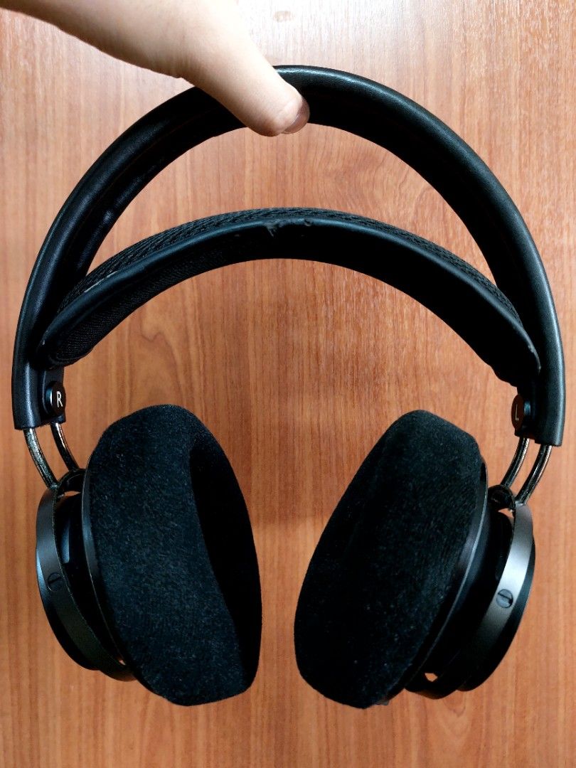 Philips Fidelio X2HR, Audio, Headphones & Headsets on Carousell