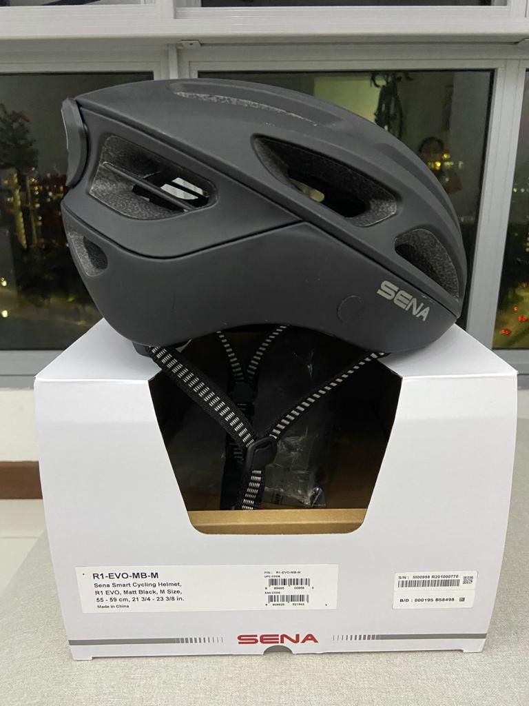 R1-EVO Sena Smart Cycling Helmet, Sports Equipment, Bicycles & Parts