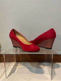 Red wedges size discount 12