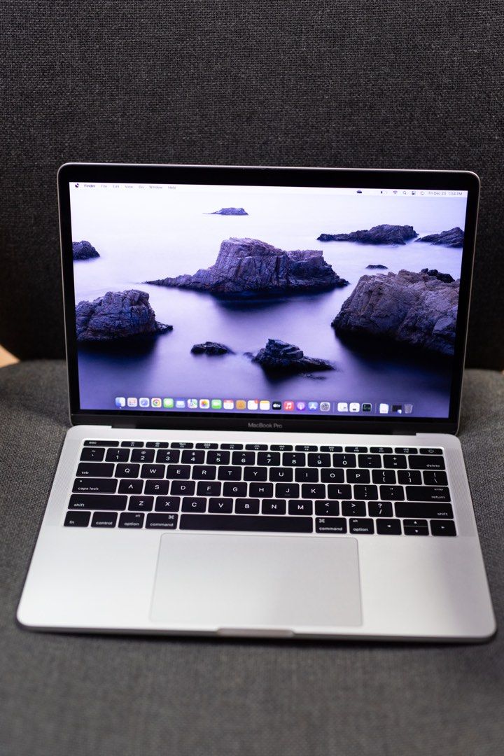 Sale MacBook Pro 13 inch 2017 non touchbar