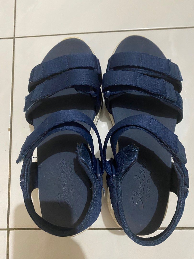 Skechers Sandal Women s Fashion Footwear Sandals on Carousell