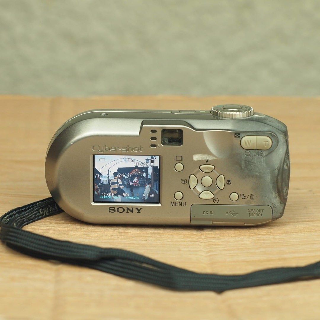 Sony Cybershot DSCP93 Digital Camera, Photography, Cameras on Carousell