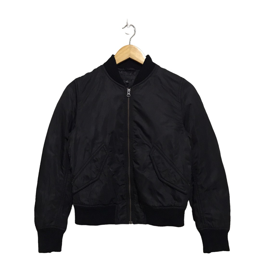 Uniqlo Bomber Jacket, Women's Fashion, Coats, Jackets and Outerwear on