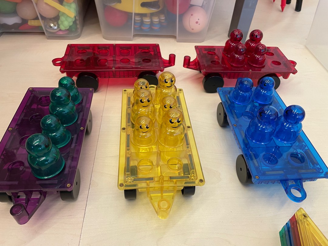 Used Shape Mags (like Magna Tiles) combined multiple sets, Hobbies