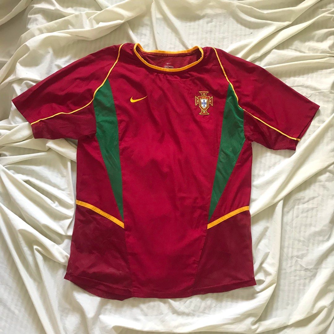 Nike Vintage Football Jersey, Men's Fashion, Activewear on Carousell