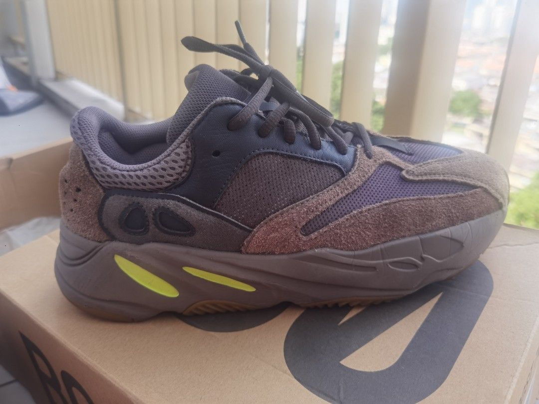 Yeezy shop mauve laces