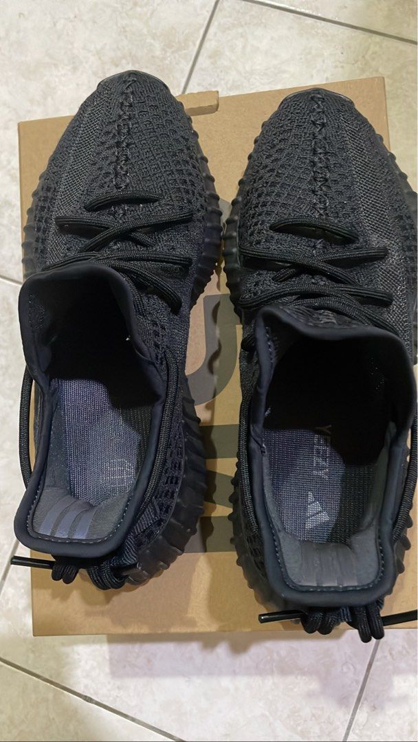 Yeezy inside cheap sole