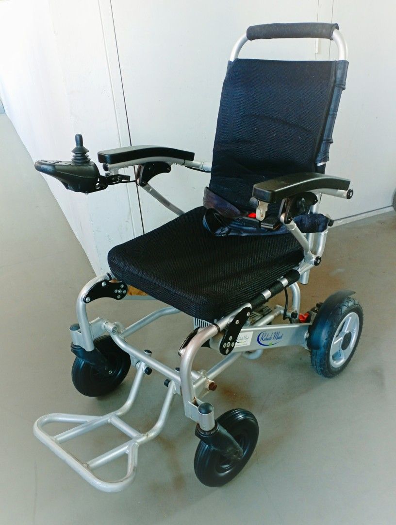16" Motorized Wheelchair, Health & Nutrition, Assistive & Rehabilatory