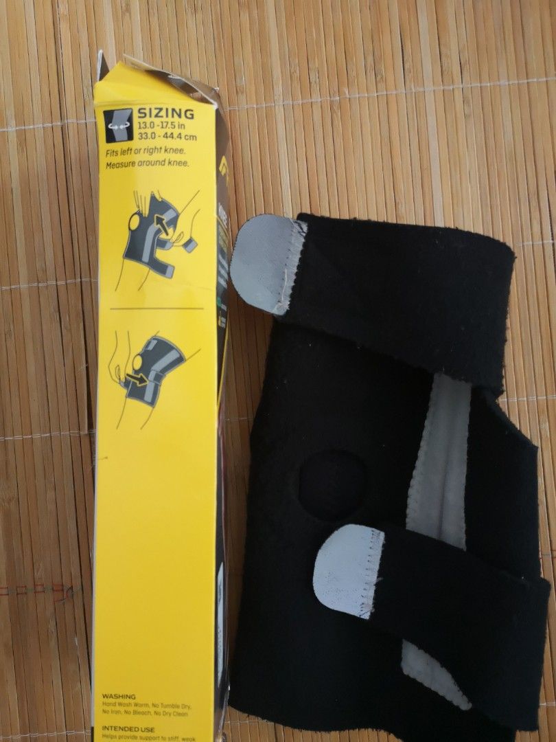 3M FUTURO knee support pad, Health & Nutrition, Braces, Support