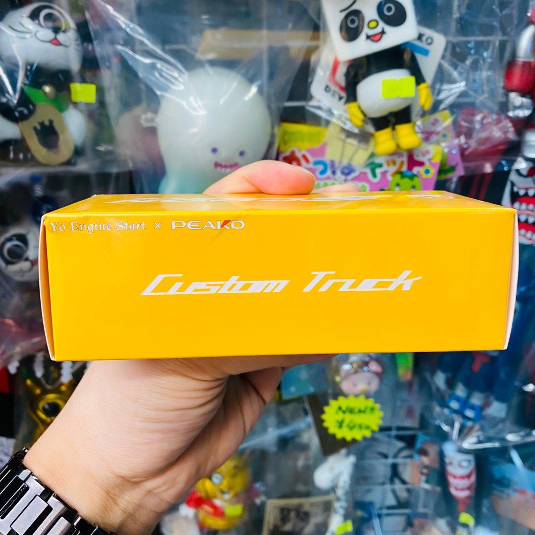 現貨 Yo Engine Start Y.E.S. x Peako 164 Diecast Model Car ELF 第5代前期版