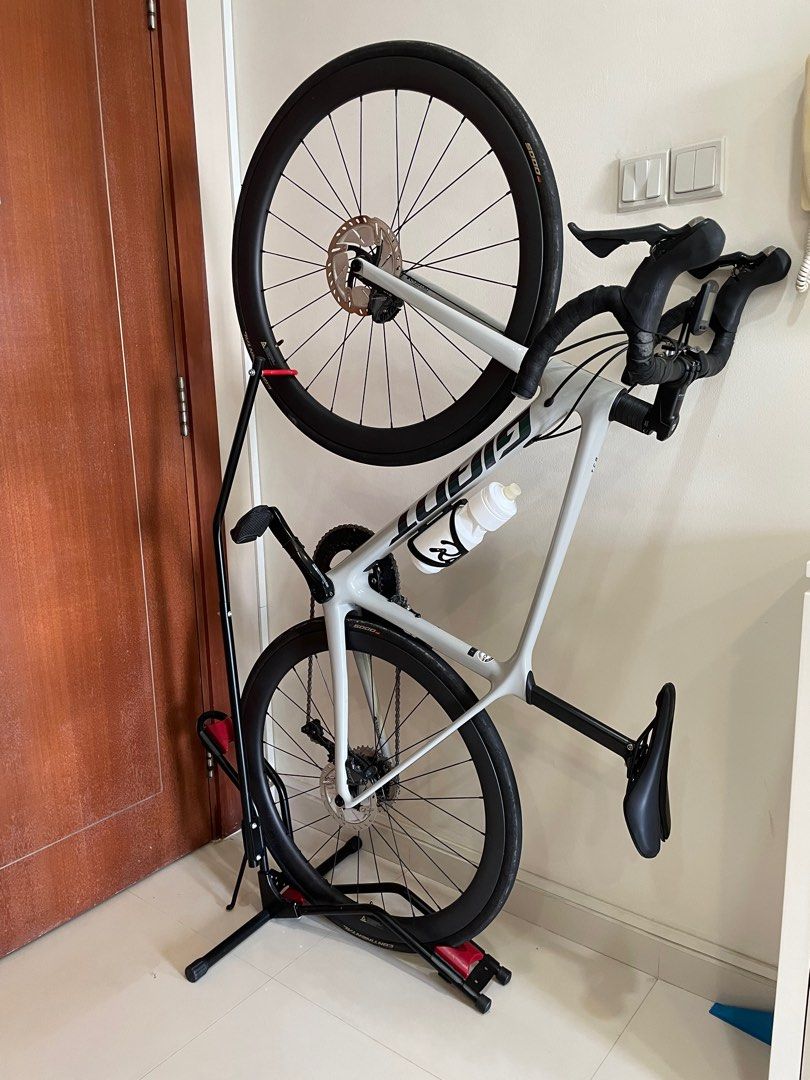 Adjustable Bike Stand, Sports Equipment, Bicycles & Parts, Parts