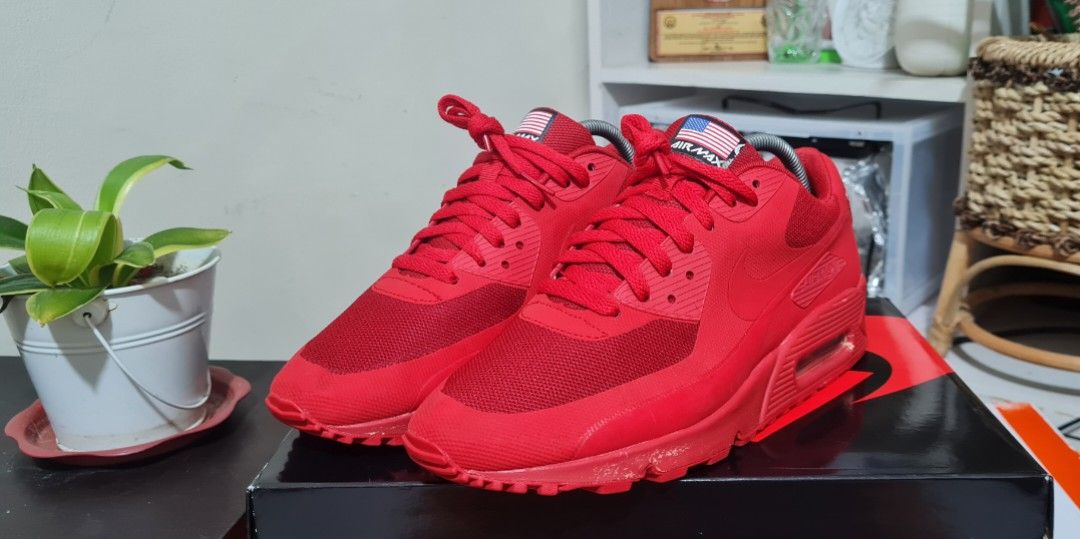 Airmax Day, Men's Fashion, Footwear, on Carousell